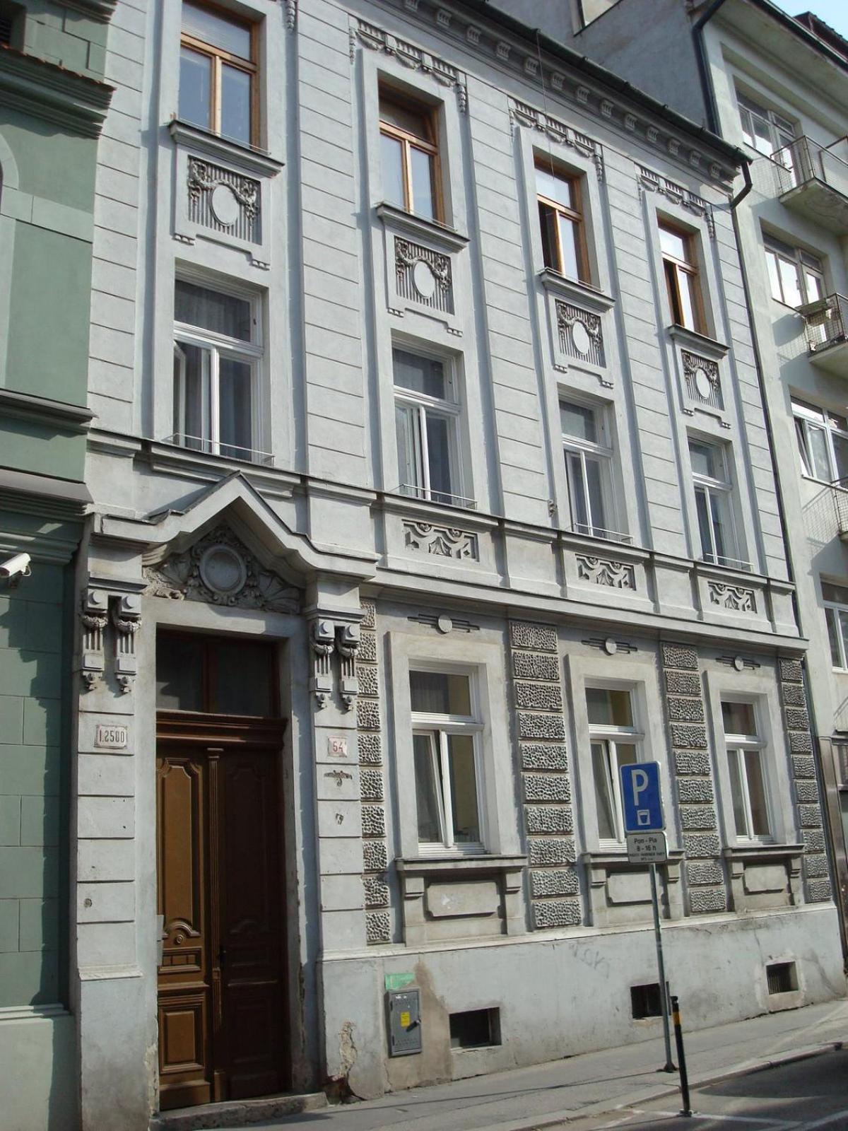 Downtown 3 Bdr Charm - Walk To All Attractions Братислава Екстериор снимка